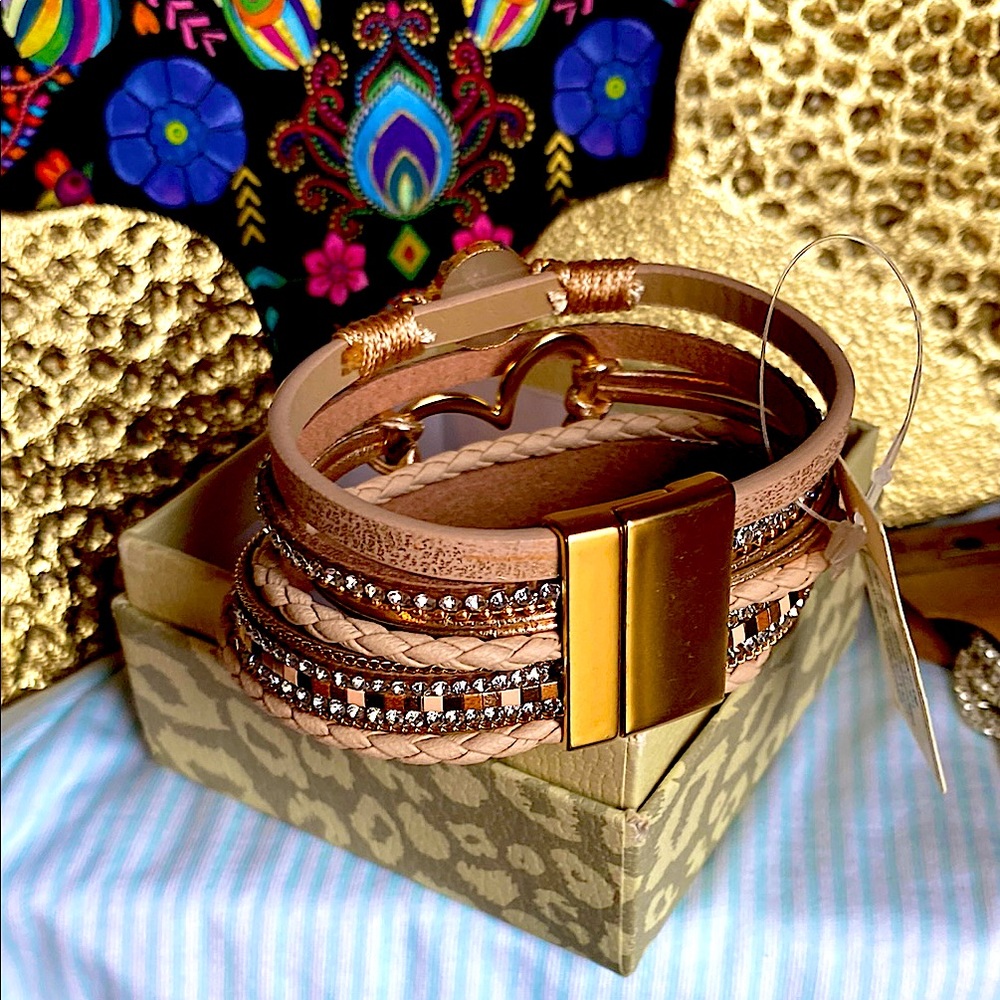 SAACHI- NWT-Gold and Brown Women's Bracelet& FREE 🎁 - Picture 4 of 10